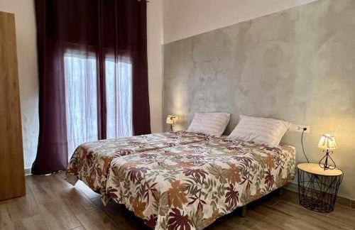 Casa Mas Ambros con piscina desbordante - Foto 16