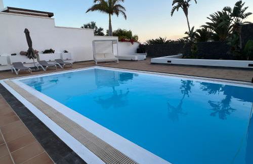 Villa Dedalos - Spacious luxury Villa with heated pool in Puerto Calero - Foto 18