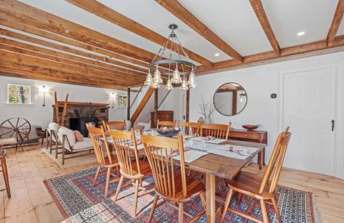 Modern Lux Cabin w Mtn Views and Fire Pit - Foto 6