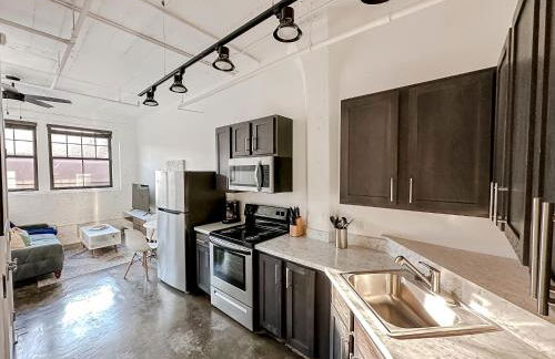 Sleepover Charming 1BD 1BA Wichita Lofts - Foto 48