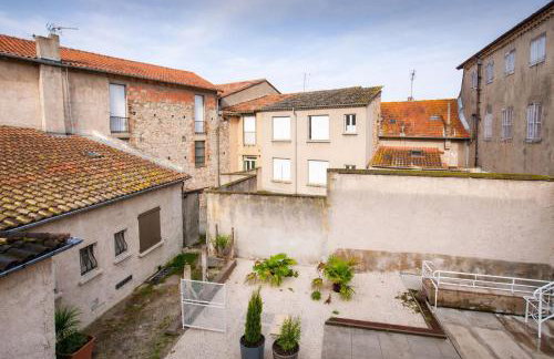 STUDIO COSY - HYPERCENTRE - CALME - 50M2 - Wi-FI - Photo 4