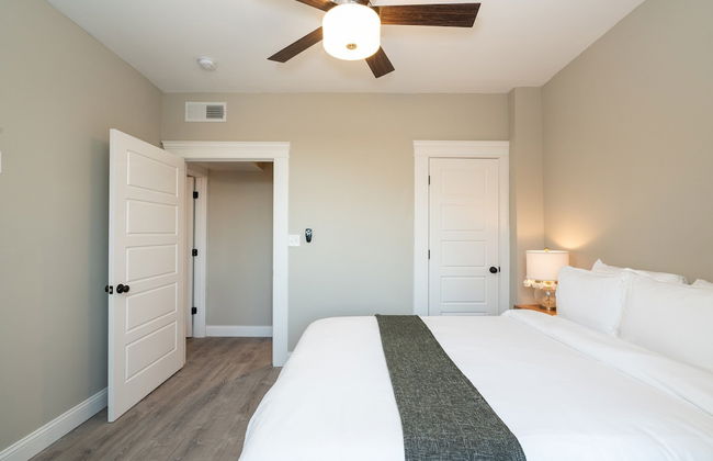 Historic Haven | JZ Vacation Rentals - Photo 3