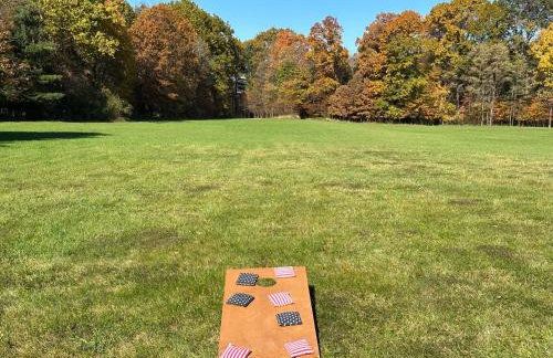 15 miles to Windham Mountain ! King Bed, Game Room, OutDoor Patio - Foto 26