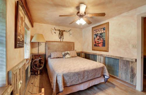Rural Texas Villa with Hot Tub - Horses Welcome! - Foto 25