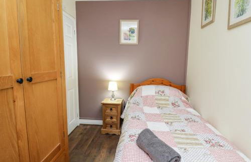 Honeysuckle Cottage - Photo 16