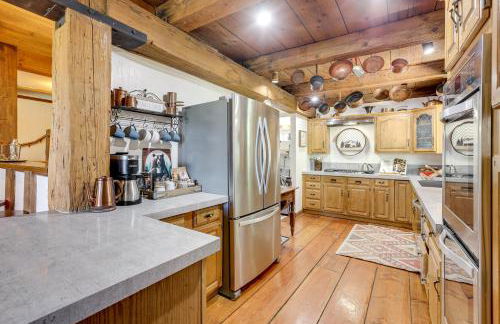 Walk to Lake Gregory Family Retreat with Patio! - Foto 11