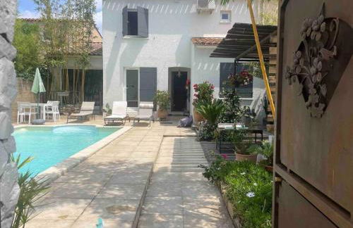 Très belle villa , calme et cosy ,6 personnes 10 mns des plages - Foto 2