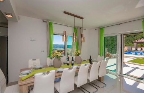 Cozy Home In Ricice With Wifi - Foto 4