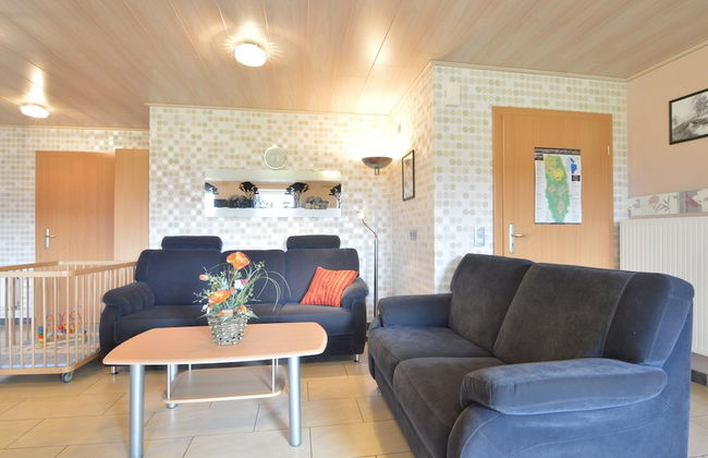 Comfy Holiday Home in Burg Reuland With Sauna, Terrace, BBQ - Foto 56