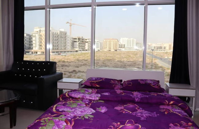 Stylish Family Friendly Studio - Photo 3