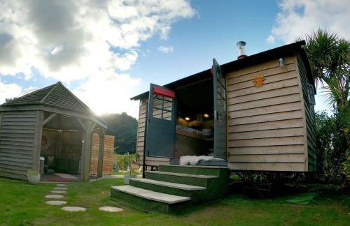 Romantic Retreat - Luxury Shepherds Hut + Hot Tub! - Foto 3