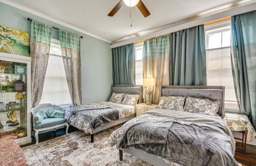 Spacious Historic Home with Yard and Deck! - Foto 16