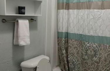 House near down town and fairgrounds - Foto 19