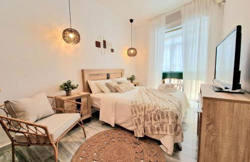 AA Guest - Victoria Center Eco Apartment - Photo 1