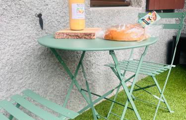 La Suite Unique - Le jardin sur les Pyrénées- vue panoramique montagne -jardin clôturé privé de 100m2-Parking-Linge de lit et serviettes compris- - Foto 36