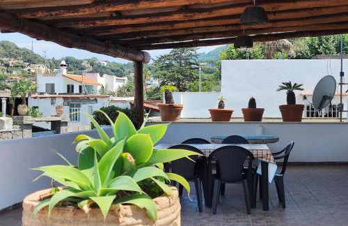 Sunny Terrace Retreat - Foto 16