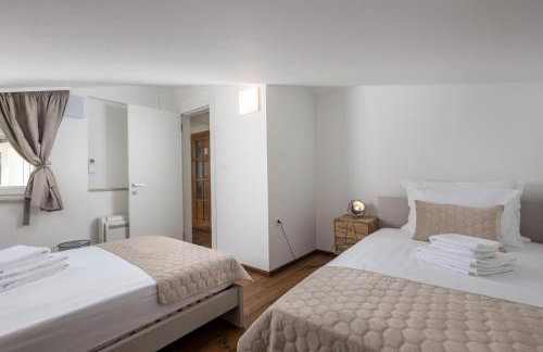 Luxury Villa Oštro with pool & Krk bridge view - Photo 25