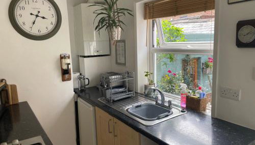 No 28 cosy cottage in the heart of Cowes - Foto 4, stove
