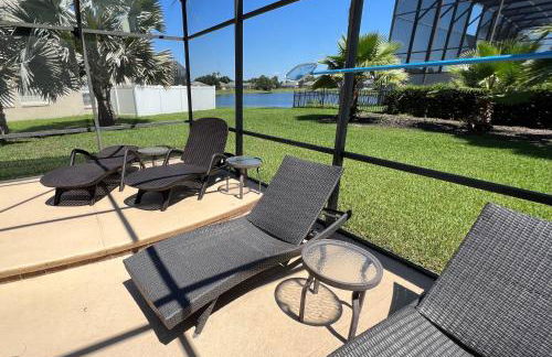 Magical Lakeview 4 Master Suites Pool Hot Tub BBQ Home Theater 2 Miles Disney - Foto 34