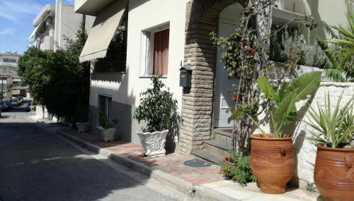 Agapi's Two Levels Studio - Photo 5