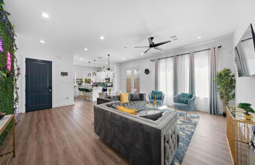 Luxury Home Near Med Center, Uptown & Downtown - Foto 13