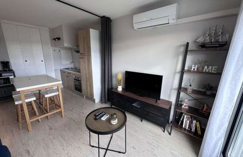 Bel appartement rénové 2 pièces avec clim et parking privé pour 4 personnes à Port Camargue - FR-1-731-153 - Photo 2