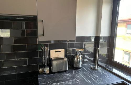 Adam Court Apartments - PE1 - Contractor Friendly - Choice of Studios or 1 Bed Apartments - Free Parking - Sofa Beds - Sky TV - Full Kitchen - Washer Dryer - WiFi - Foto 58