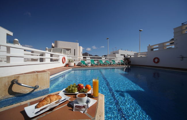 Aparthotel Vistamar - Foto 1