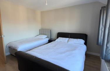 Dudley, Birmingham and Wolverhampton Contractor and Family Stay B69 - Foto 6