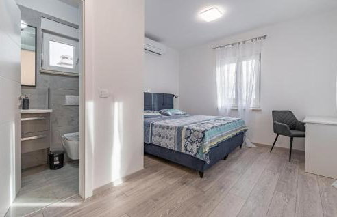 5 Bedroom Nice Home In Vidulini - Photo 36