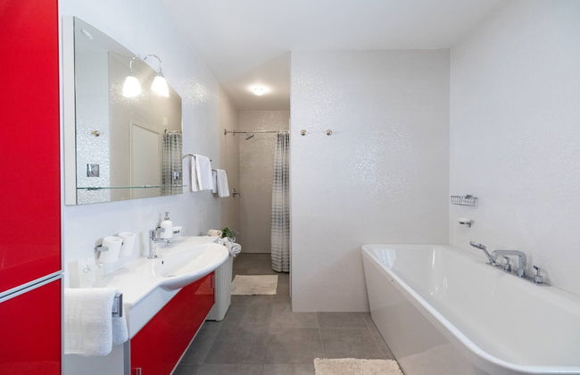 Luxury Stairway to Heaven with Pool - Foto 39