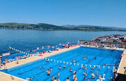 THE RESTING LION - Gourock Town Center Holiday Home Apartment - Foto 39