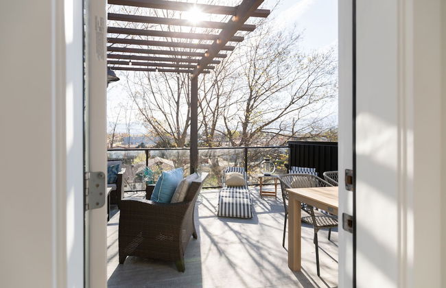 DT 3-lvl Townhouse w Rooftop Patio - Photo 44