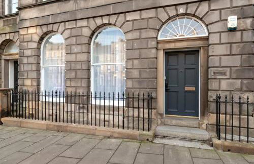 Family Small group - Parking - WiFi - Sleeps 6 - Foto 13