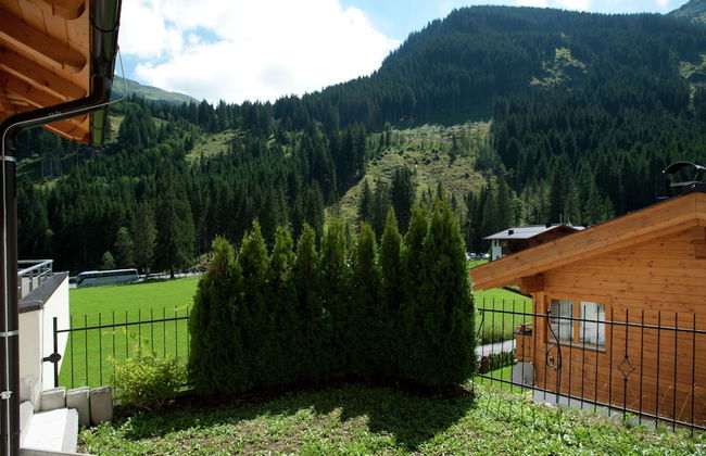 Chalet in Saalbach Near Ski Lift & Sauna - Foto 21