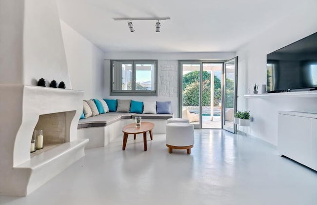 Empire Luxury Villas - Photo 48