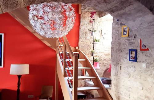 Maison du XVème au cœur du village médiéval - Foto 11