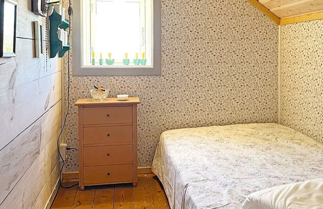 6 Person Holiday Home in Tanumshede - Photo 2