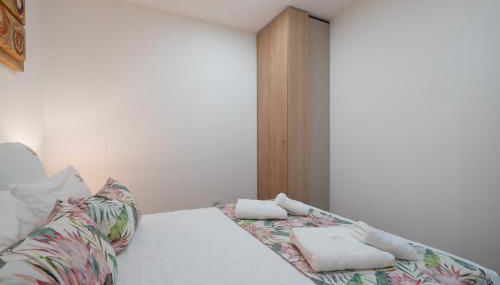 Casa da Petisqueira 61 - Paredes-Oporto - Foto 5, towels, wardrobe