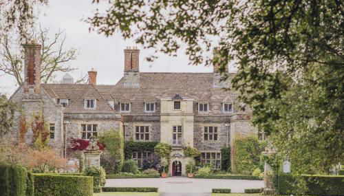 Llangoed Hall - Photo 1