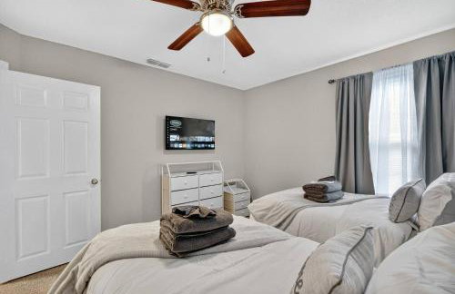 Duval Den |3BR & Backyard|15 Mins to Downtown JAX - Photo 34