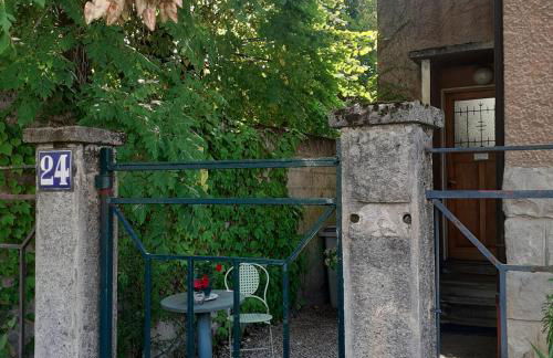 CHARMANT APPARTEMENT à 150 M des THERMES et du CENTRE VILLE - Foto 21