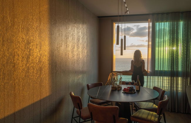 Panoramic Sea View Luxury Suite - Photo 5