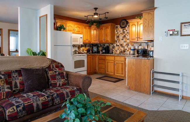 Alpenglow Three Bedroom Two Bath XL A16 - Photo 14