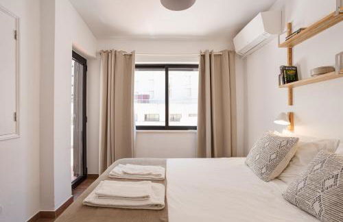 Moradia Tradicional no centro a 100m da Praia - Foto 40