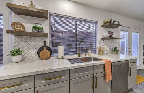 Peaceful Oasis Near Strip & Airport Pool Spa - Foto 54