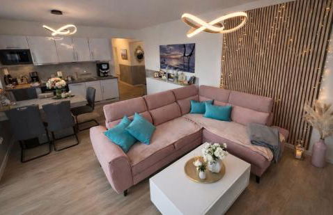 Elegantes & modernes Apartment NeLi mit Terrasse, 100m zum Hafen Röbel Müritz - Foto 1