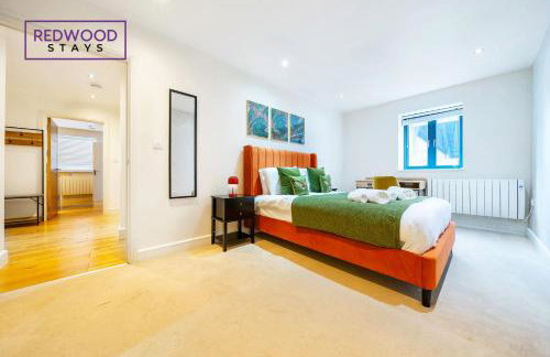 Quality Serviced Apartments in Camberley Town Centre, Free WiFi By Redwood Stays - Foto 13