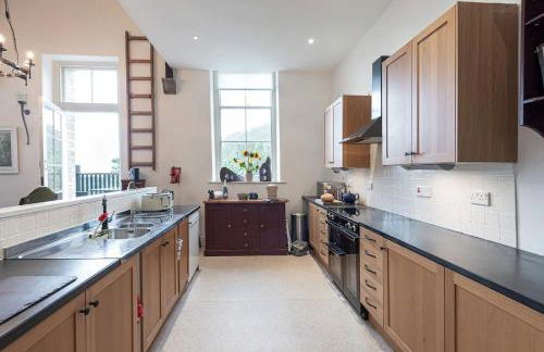 Converted Chapel, Stunning Sea & Mountain Views! - Foto 20