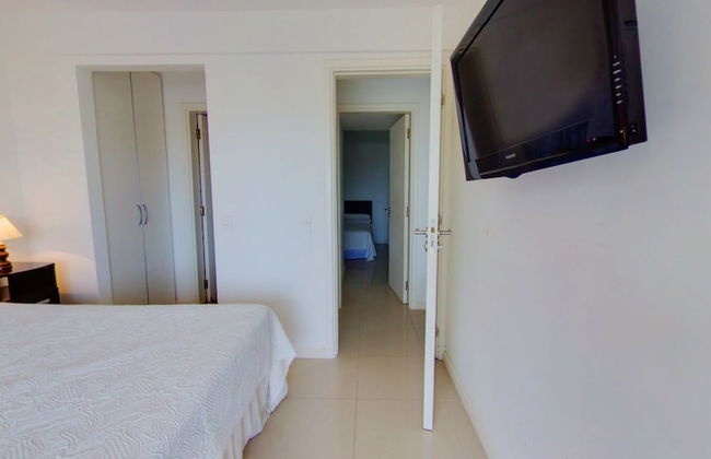 Arenas del Mar Apartments - Photo 4